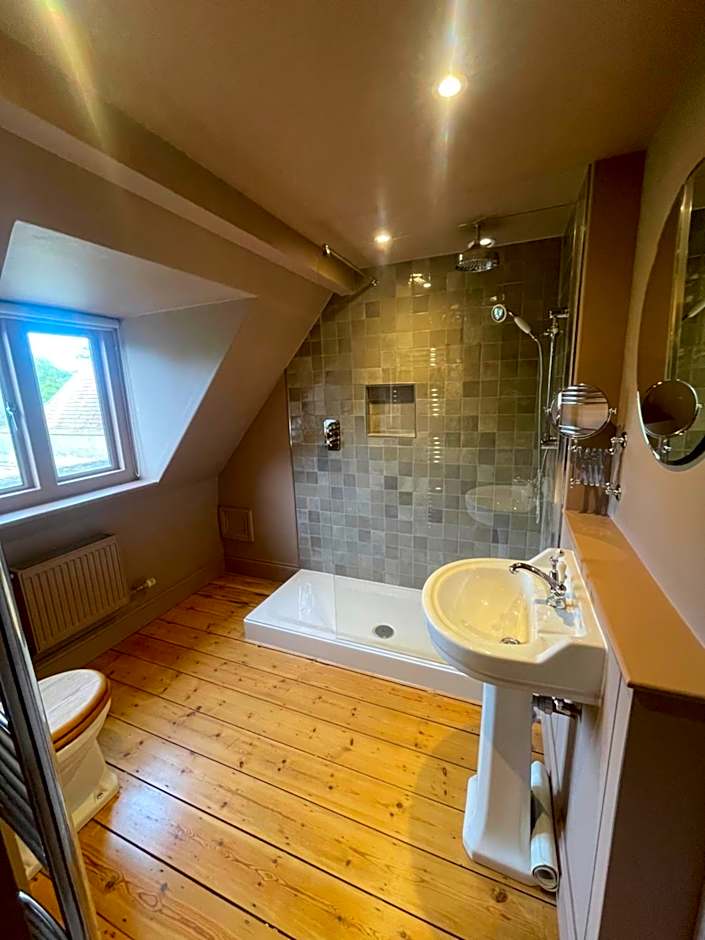 Holbrook Manor & Spa