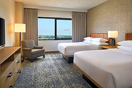 One-Bedroom Suite with Two Double Beds