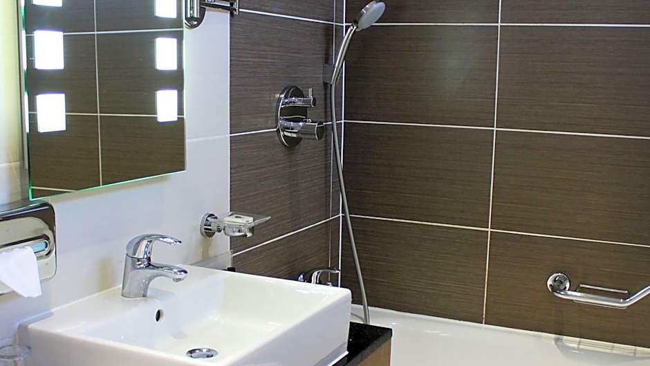 Holiday Inn Newcastle-Jesmond By IHG
