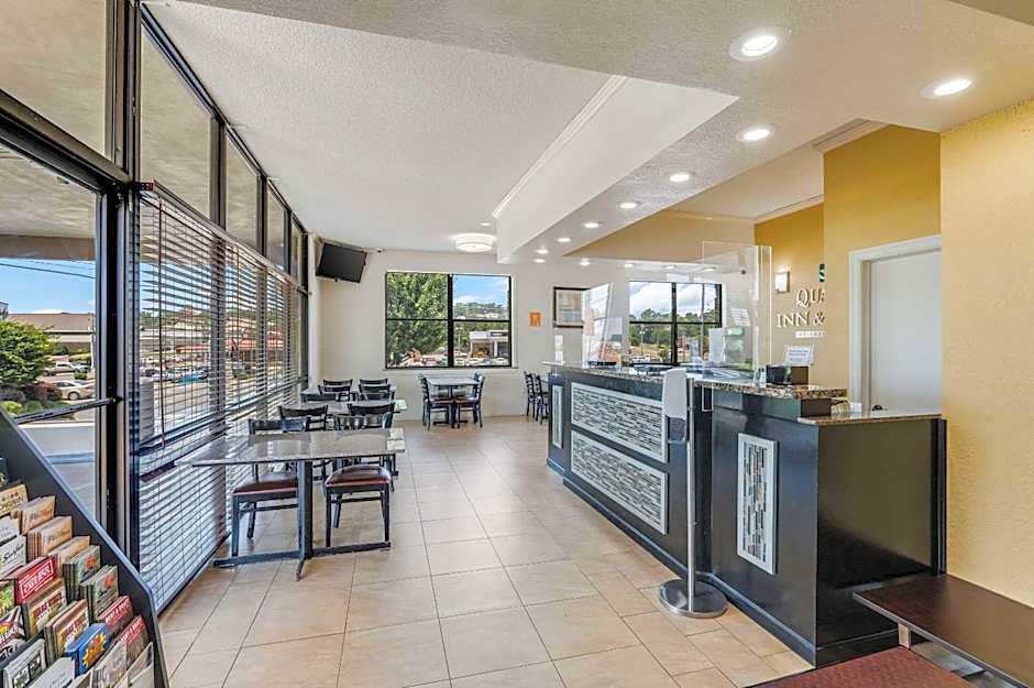 Quality Inn & Suites Hot Springs-Lake Hamilton