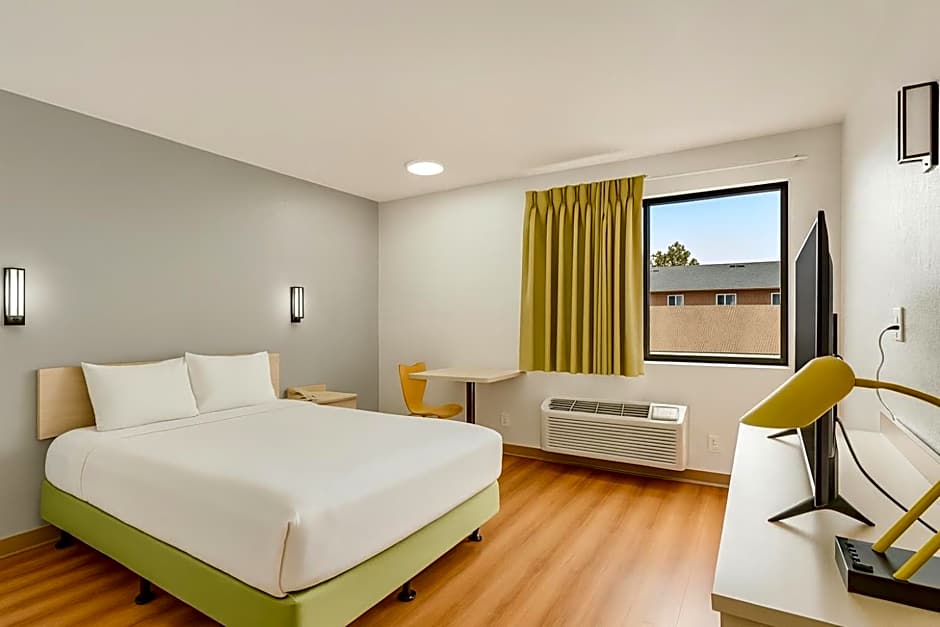 Motel 6 Ogden, UT- Downtown