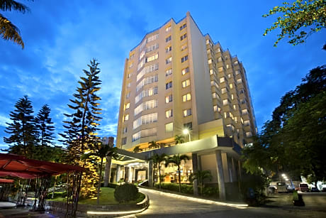 Halong Pearl Hotel