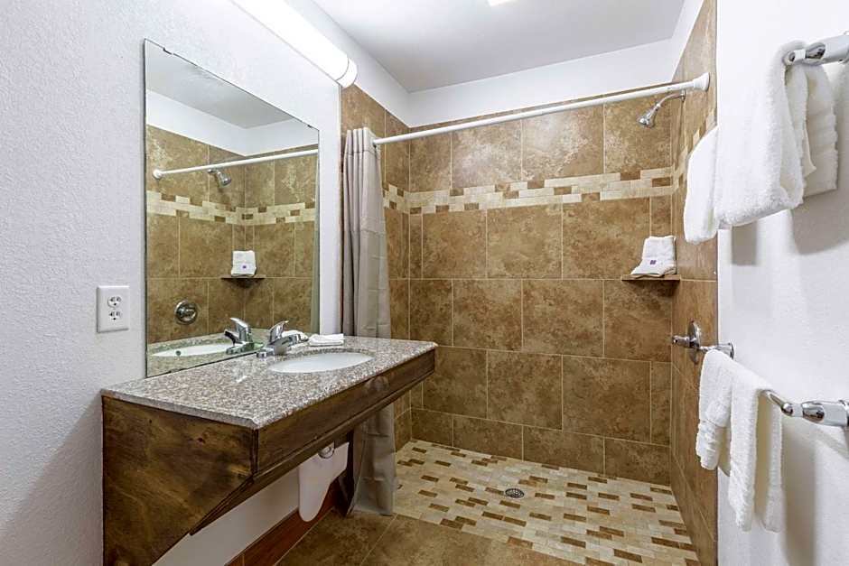 Motel 6-Bryan, TX - University Area