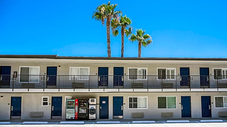 Motel 6 Anaheim - Convention Center