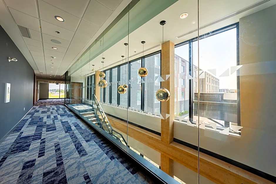 Holiday Inn Express & Suites Trois Rivieres Ouest By IHG