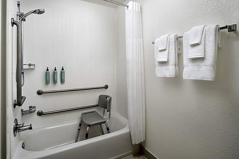 Courtyard® by Marriott® Baton Rouge South