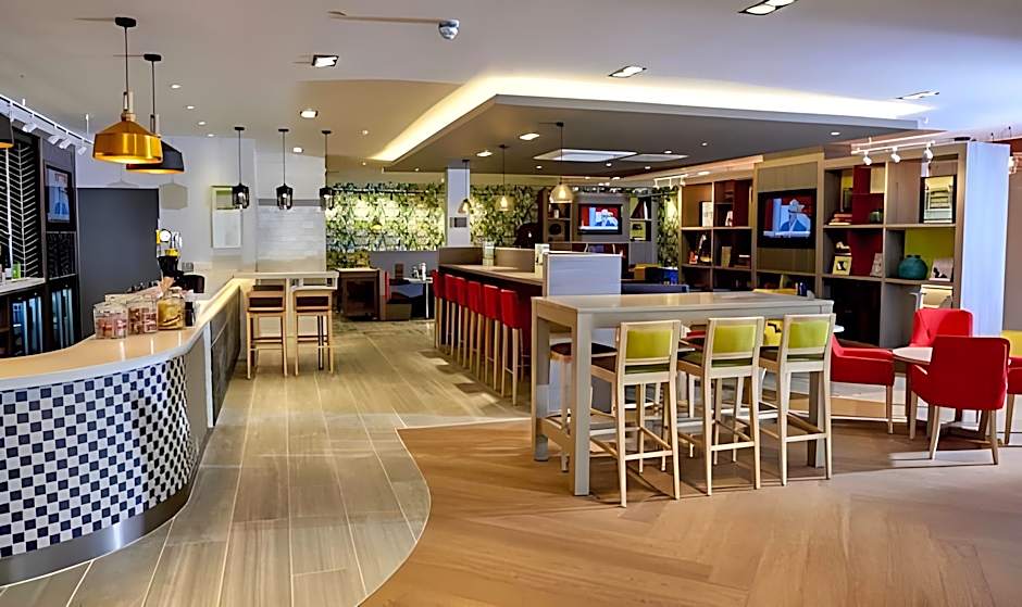 Holiday Inn Northampton West M1 Junc 16 By IHG