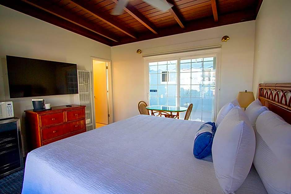 Edgewater Beach Inn