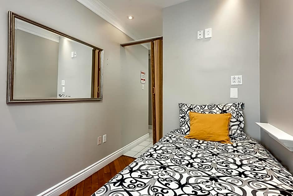 Samesun Montreal Central