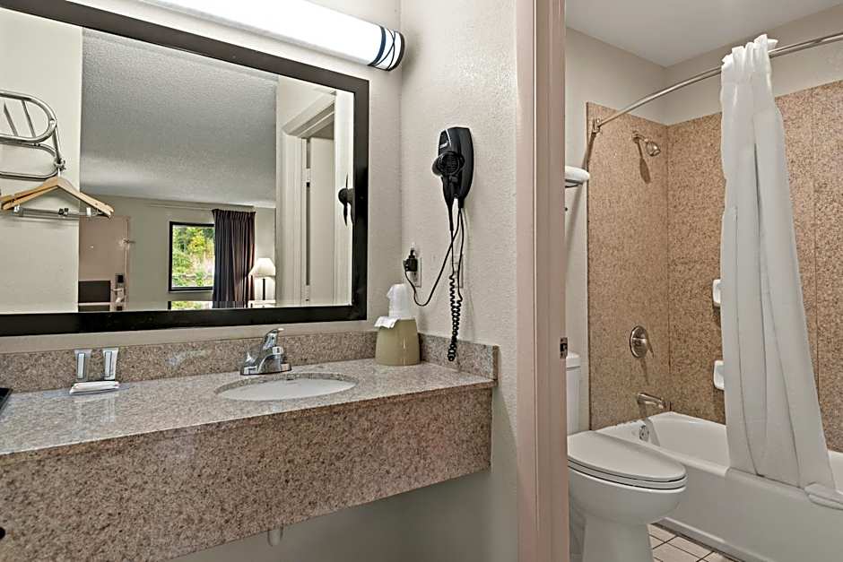 Americas Best Value Inn Laurel