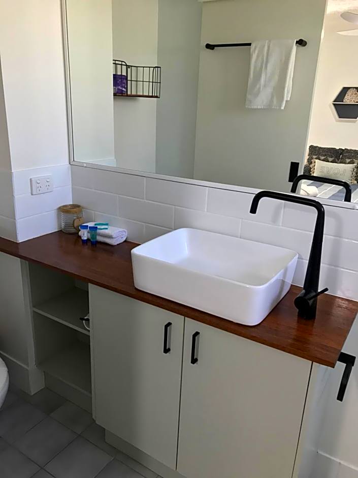 Kings Way Apartments