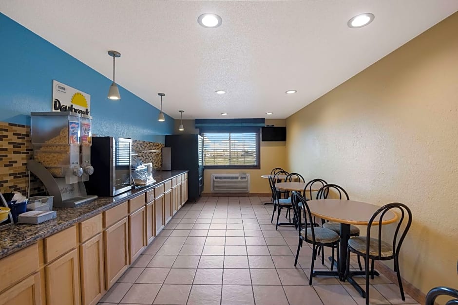 Days Inn by Wyndham Ankeny - Des Moines