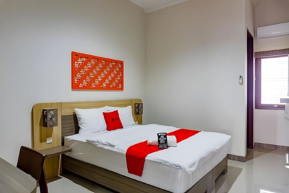 RedDoorz near Jogja City Mall 4