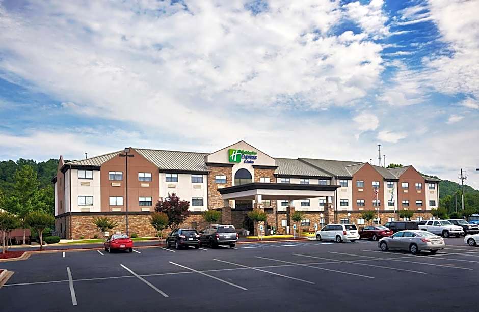 Holiday Inn Express & Suites Birmingham South - Pelham By IHG