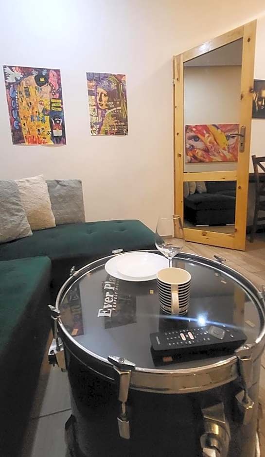 Apartamenty PRETTY WOMAN meldunek samodzielny 24h - noclegi Bytom Chorzów Katowice