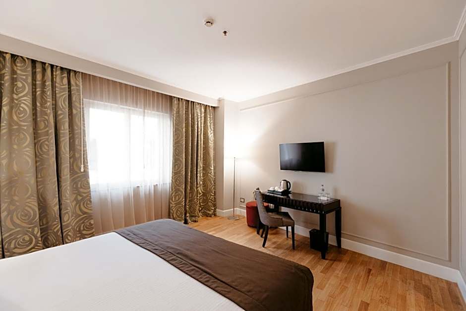Grand Hotel Yerevan - Small Luxury Hotels of the World