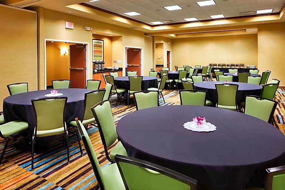 Fairfield Inn & Suites by Marriott Columbus Polaris