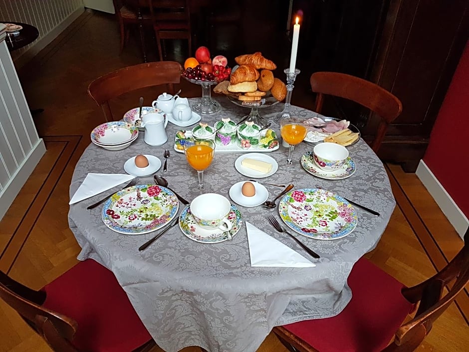 Emma's B&B – The Hague, WV