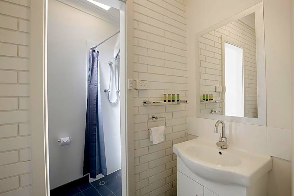 Nightcap at Playford Tavern