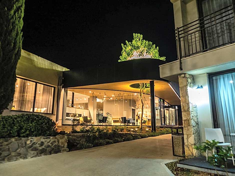 Kfar Giladi Hotel
