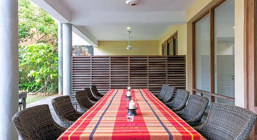 Villa Saffron Hikkaduwa