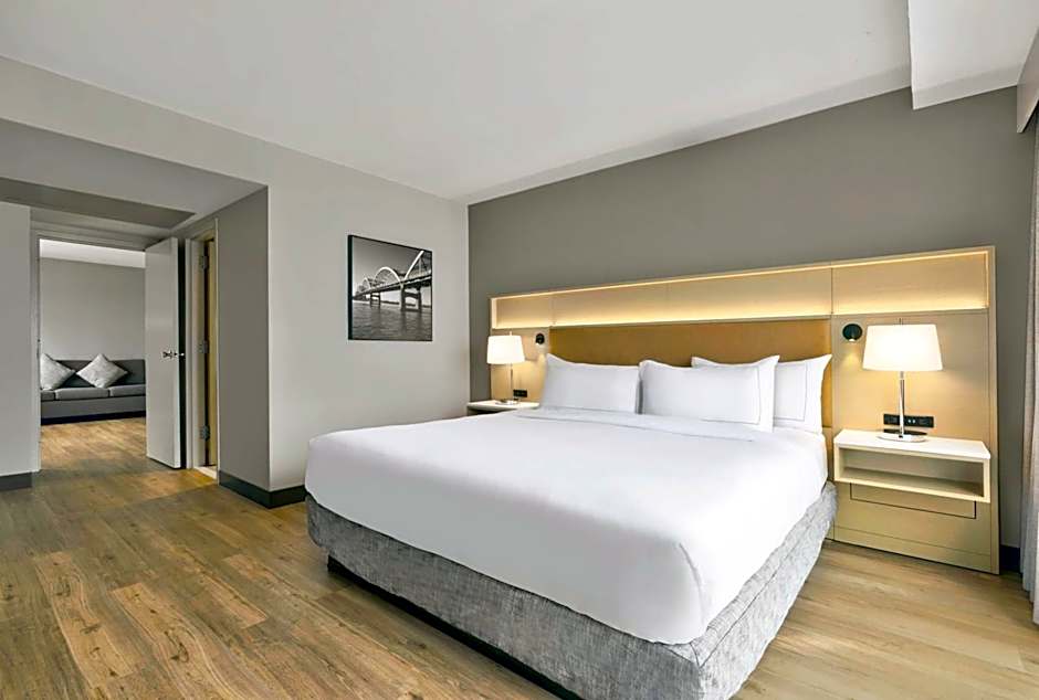 DoubleTree by Hilton Davenport
