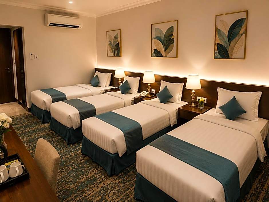 Zaha Al Madina Hotel