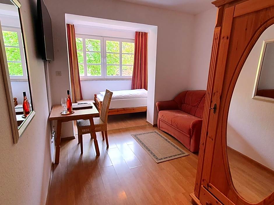 Hotel und Weingut Karlsmühle