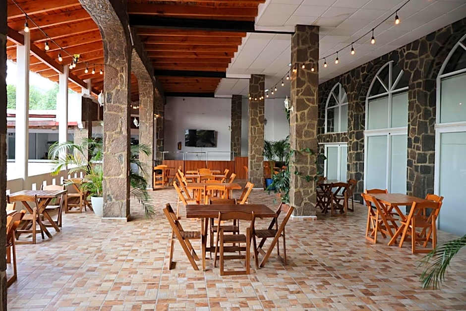 Hotel Tierras Blancas