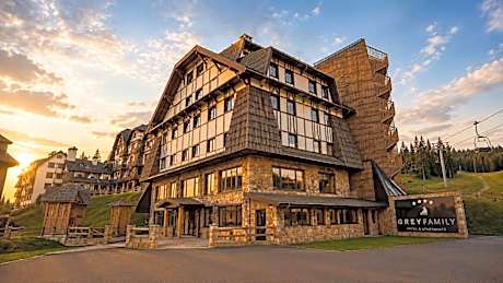 Grey Family Hotel