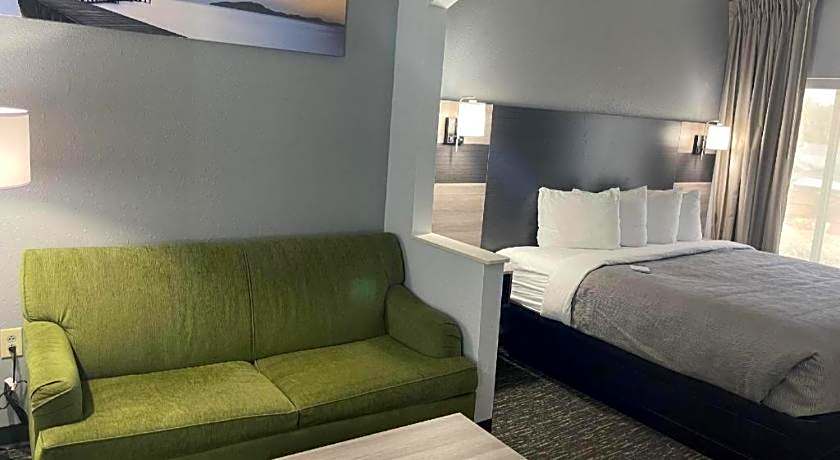 Quality Suites Abilene Mall Area