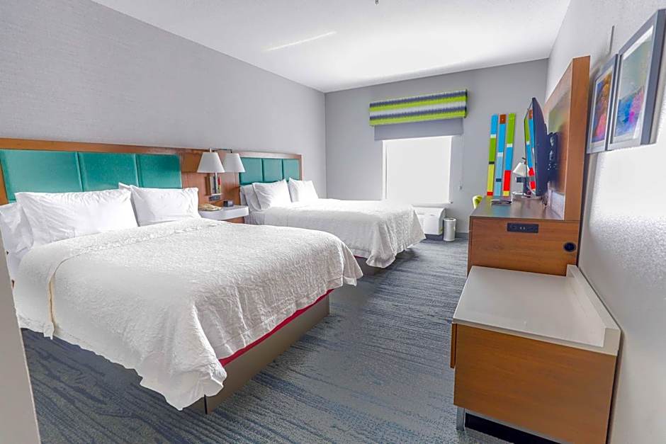 Hampton Inn By Hilton Suites Bay City