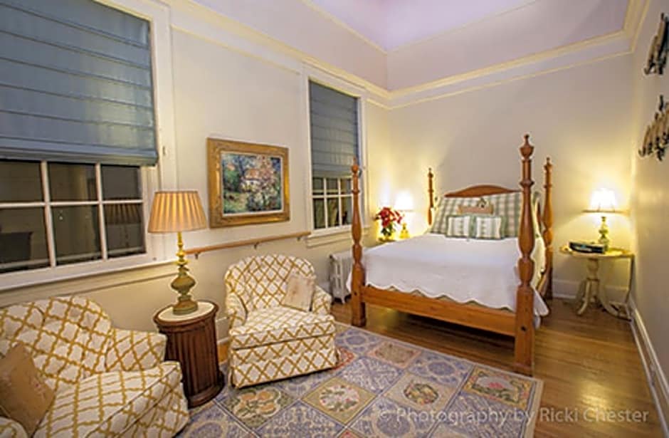 The Firehouse Inn