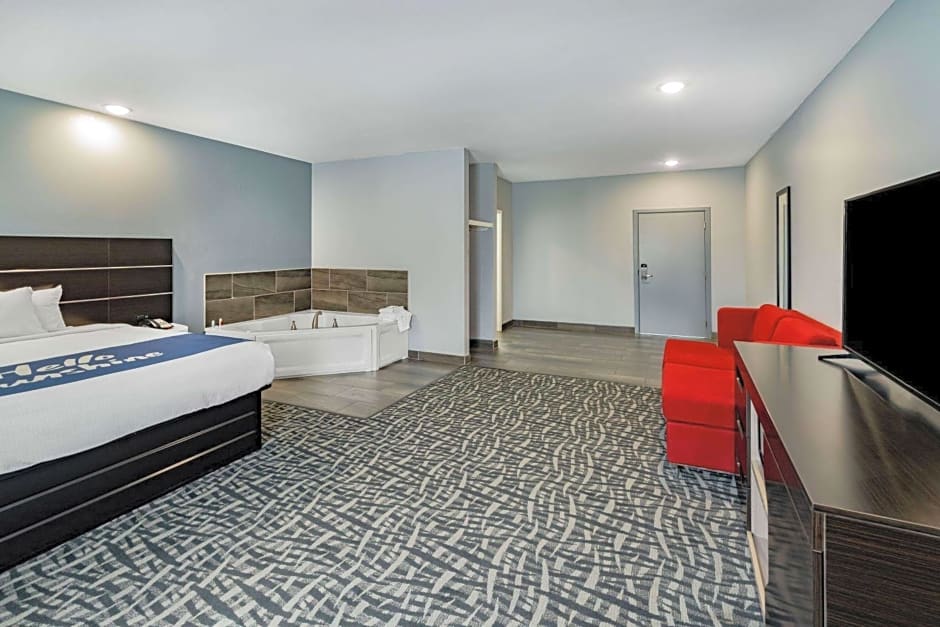 Days Inn & Suites by Wyndham Horn Lake/Memphis Graceland