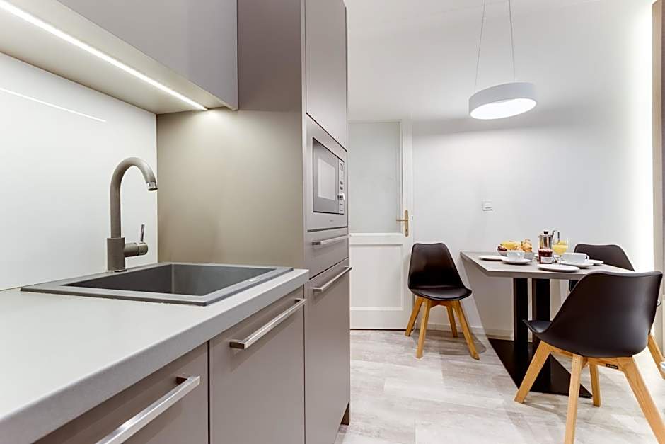 Lampi Aparthotel Prague