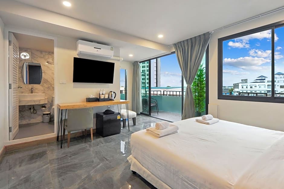 Ployburi Boutique Hotel