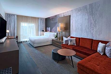 Grand King Suite