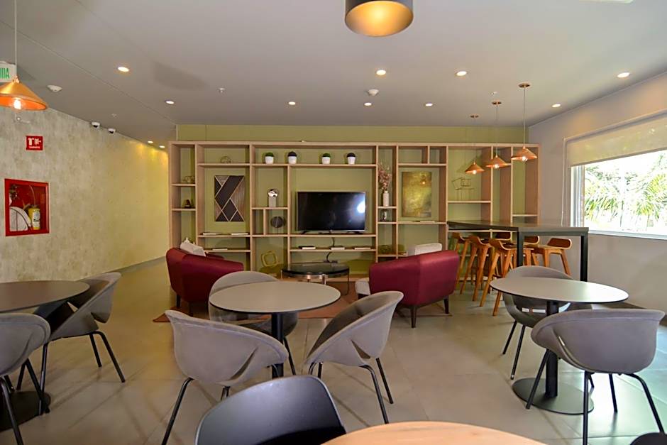 City Express Plus by Marriott Medellín Colombia