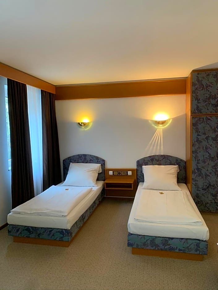 Hotel Mondial Comfort - Frankfurt City Centre