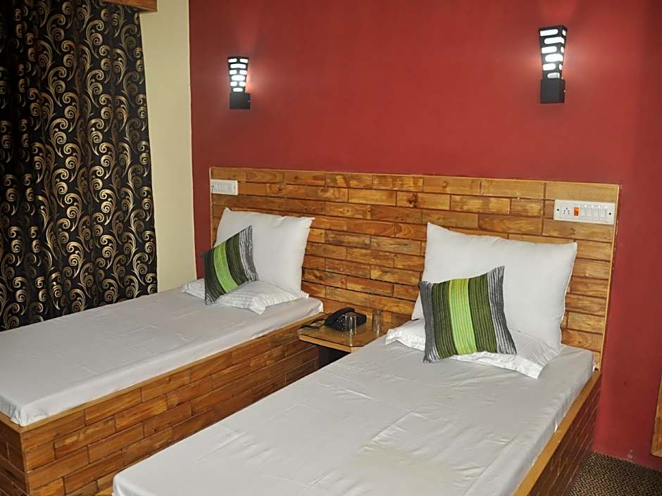 Hotel Kashmir Inn