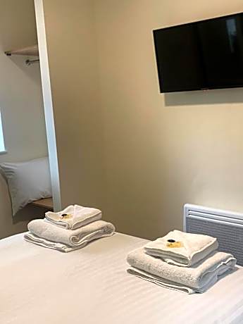 Basic Triple Room