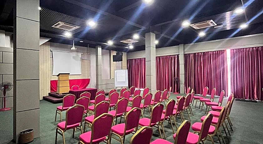 Paragon Lutong Hotel