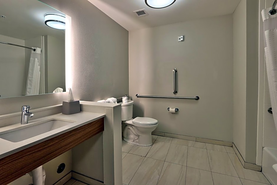 Holiday Inn Express & Suites Broomfield By IHG