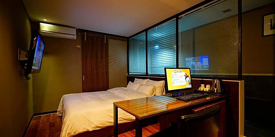 Jays Hotel