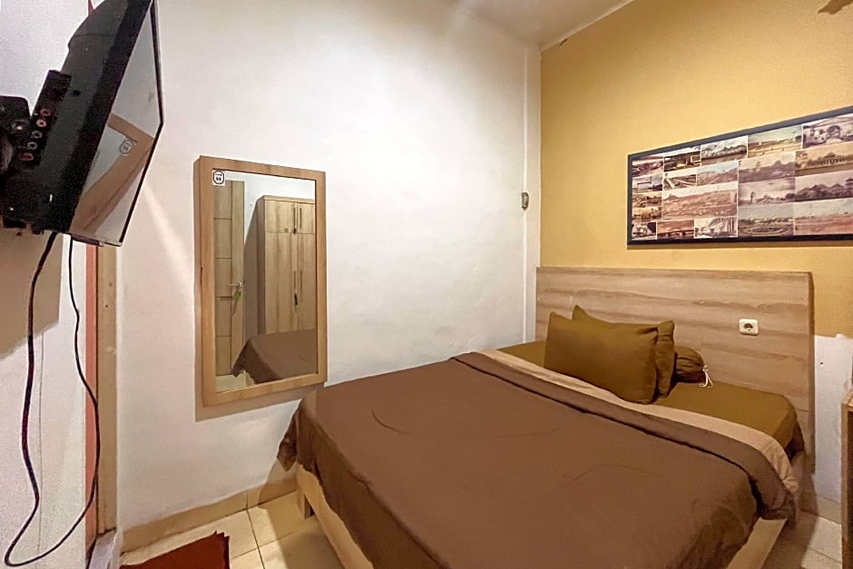 RedDoorz near Underpass Simpang Patal Palembang