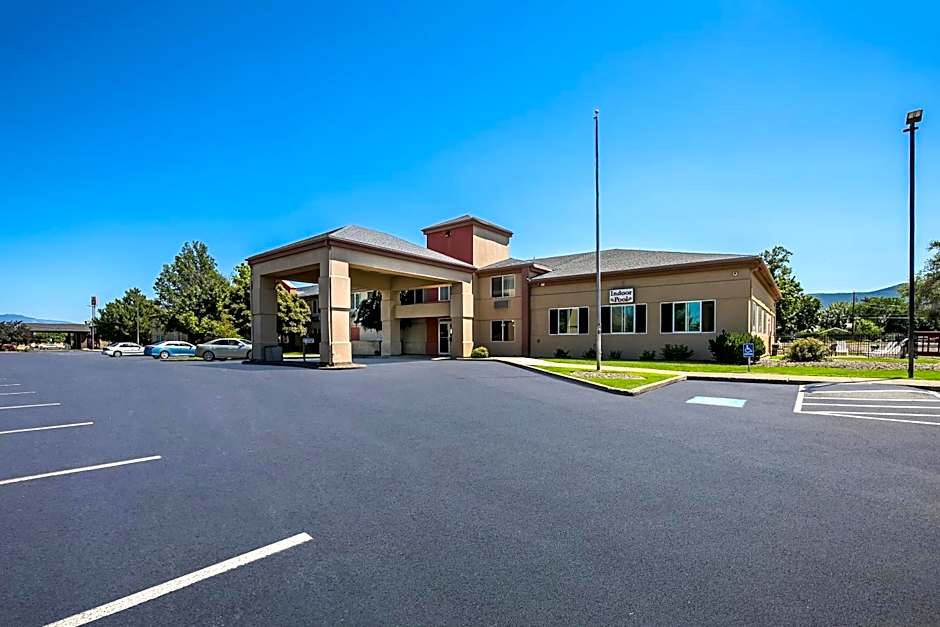 Americas Best Value Sandman Inn