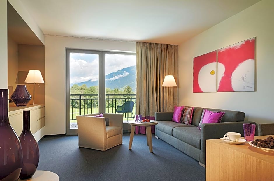 Photo 1 of 6 of Suite with Golf View