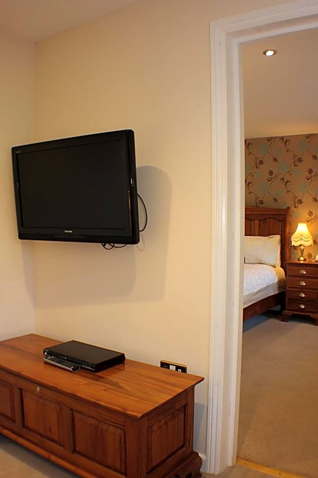 Rose in Vale Country House Hotel