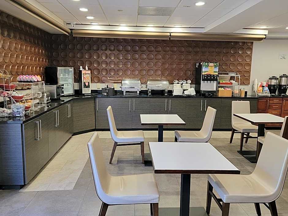 Wingate by Wyndham Greenville Airport