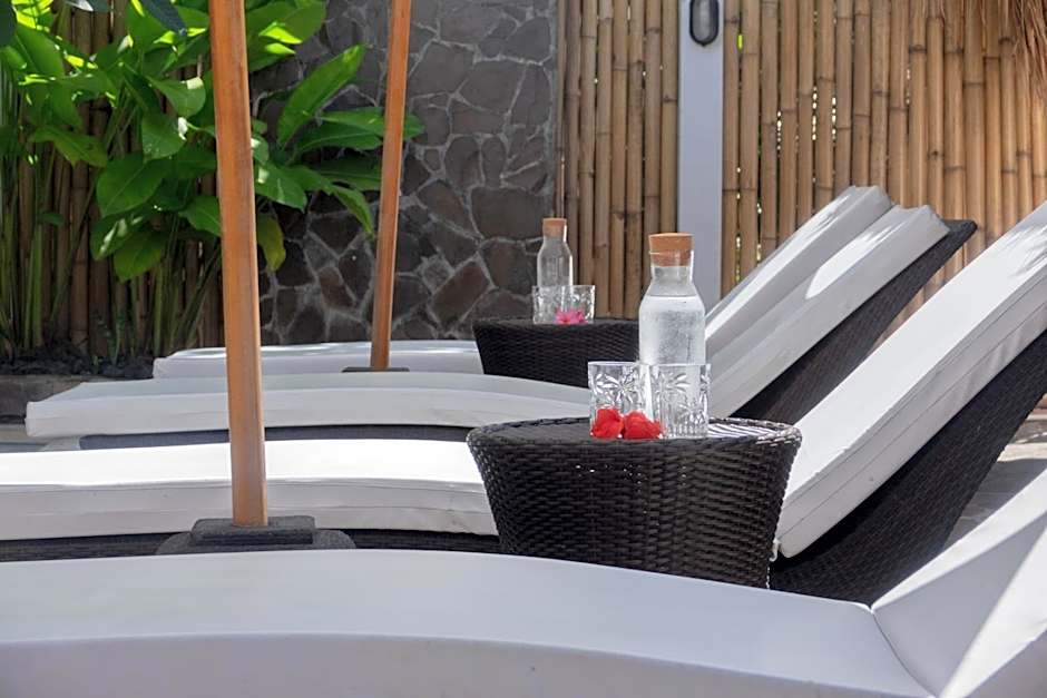 Sol Villas - Modern Tropical Stays